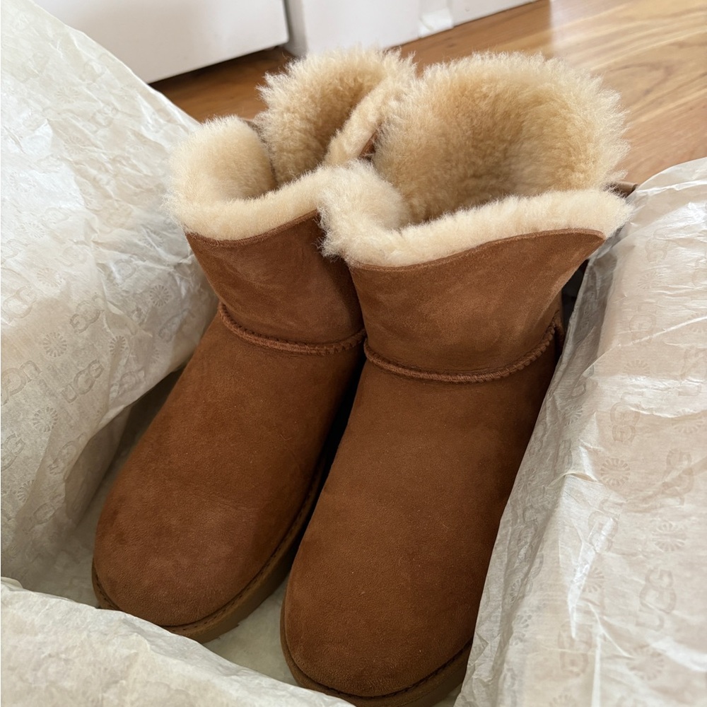 UGG Classic Cuff Mini Boots